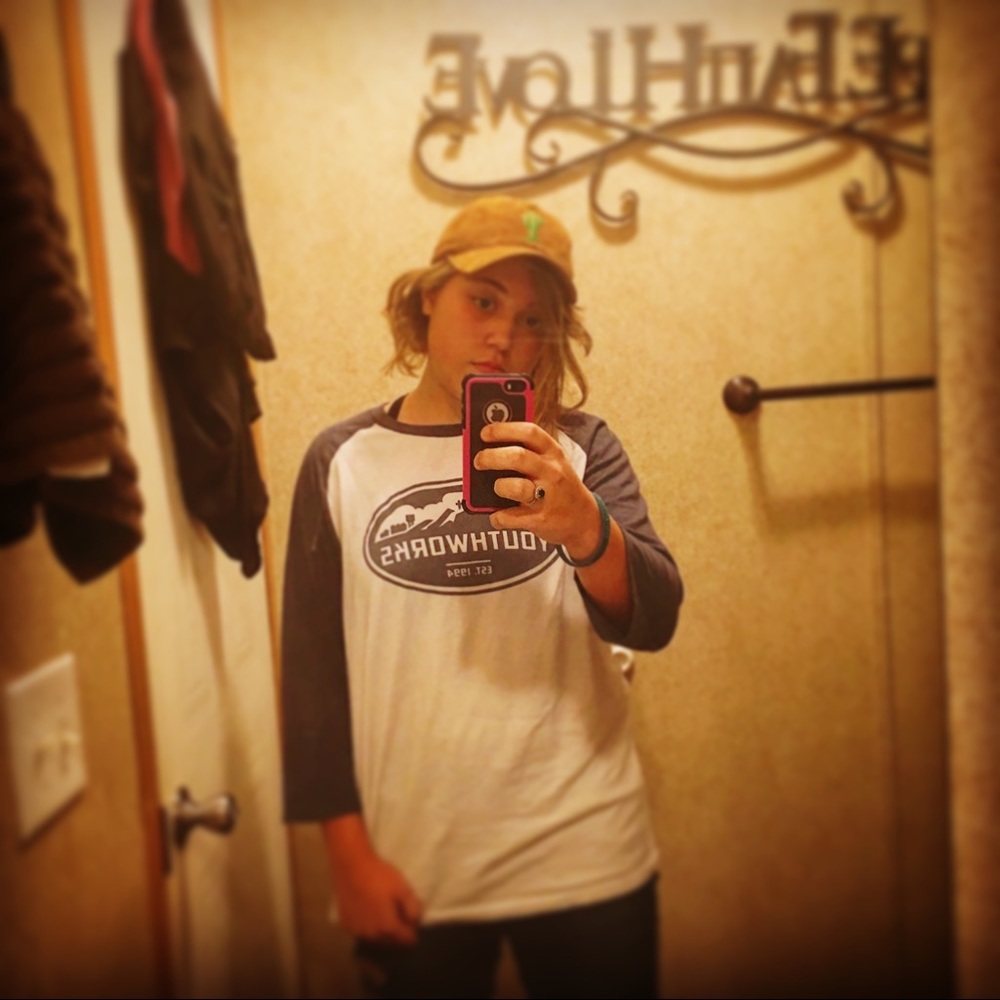 Meet your Posher, Demi